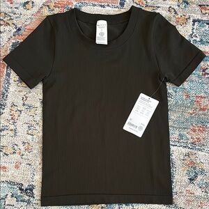 Athleta Renew Crewneck tee